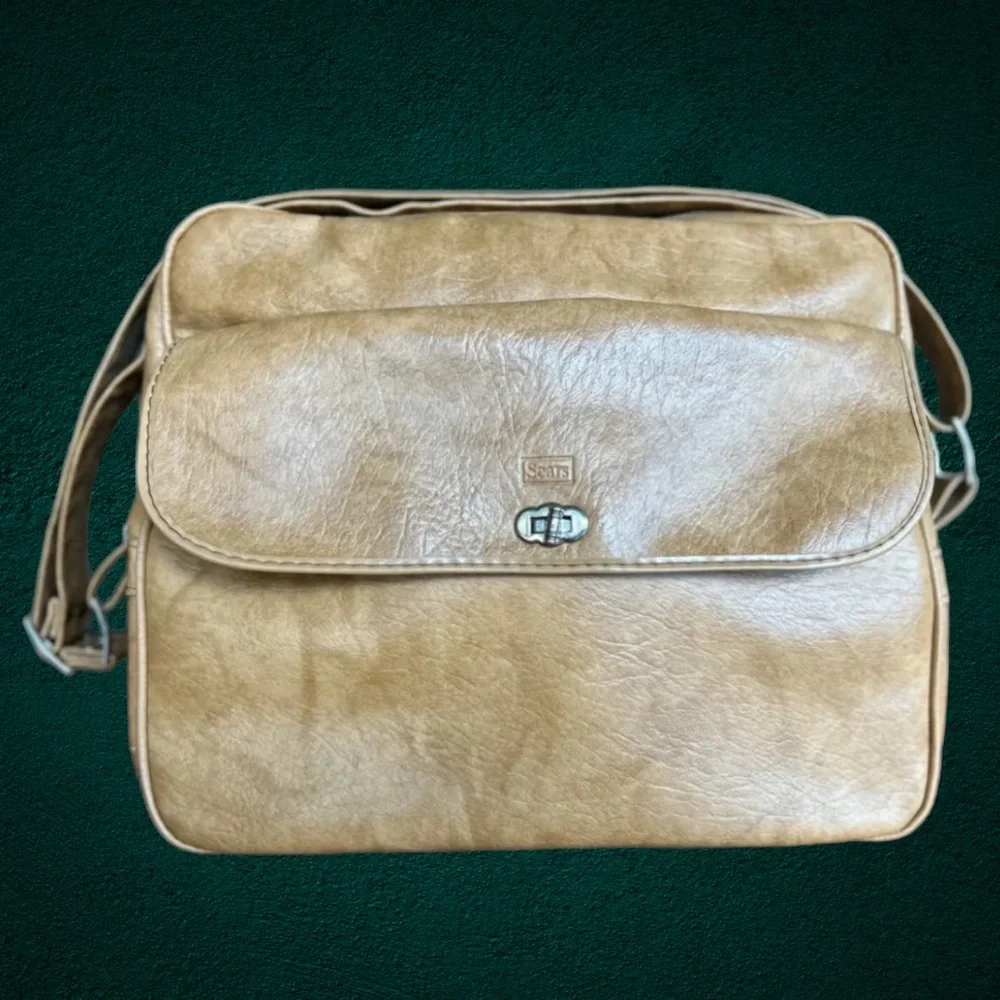 Vintage Sears Carry On Travel Tote Weekender Bag - Camel Tan- Mid Size- Unisex - Picture 1 of 8